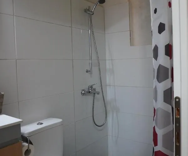 Il-mezzanine Private Traditional And Walking Distance To Bus Terminus * Cospicua